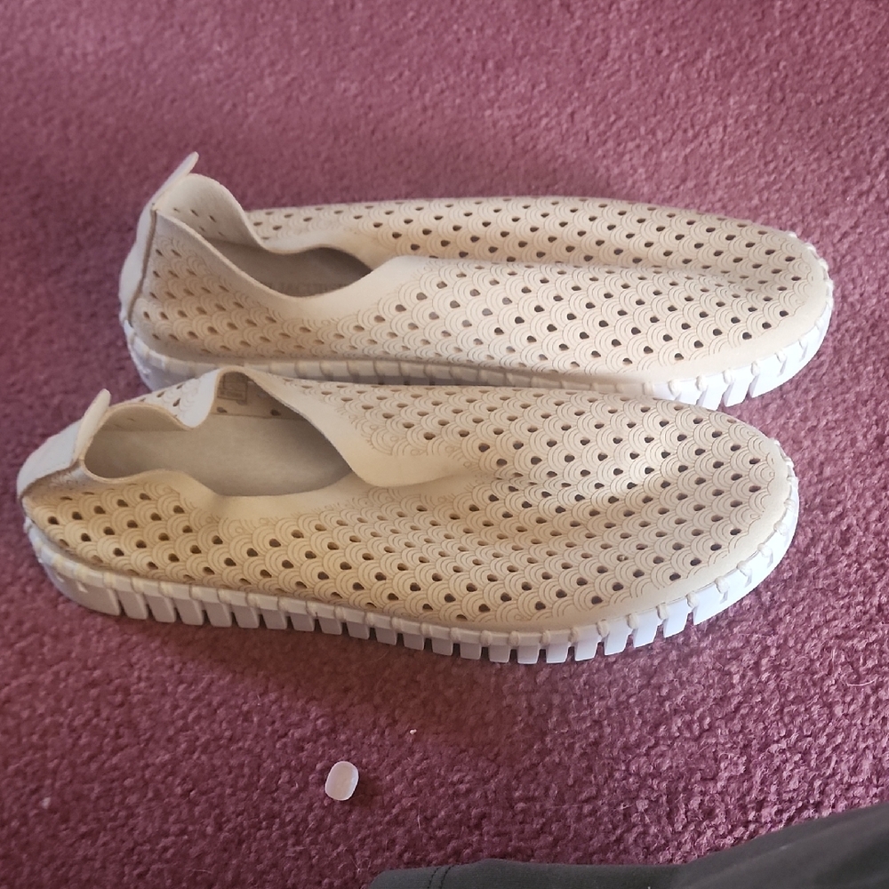 Ilse Jacobsen Cream Perforated Mules